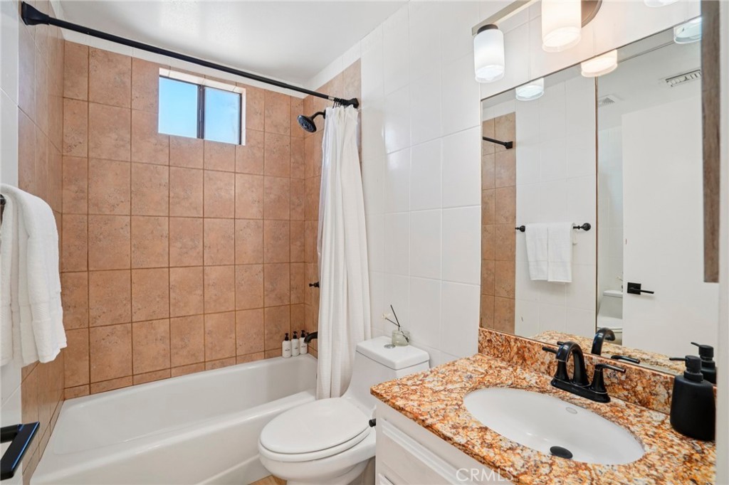 2825 E Verona Road Property Photo 12