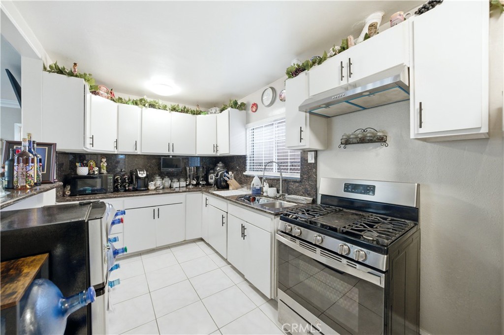 12118 Barnwall Property Photo 7