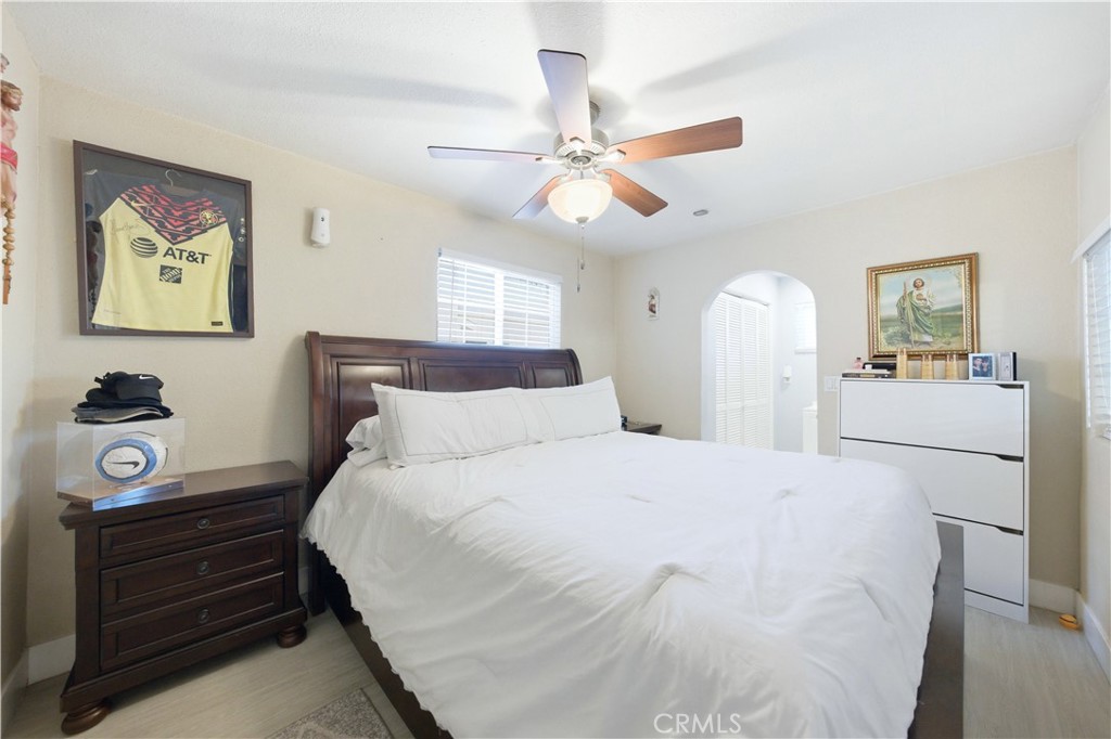 12118 Barnwall Property Photo 13