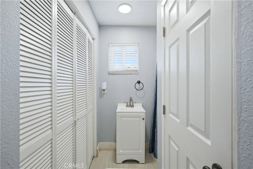 12118 Barnwall Property Photo 15