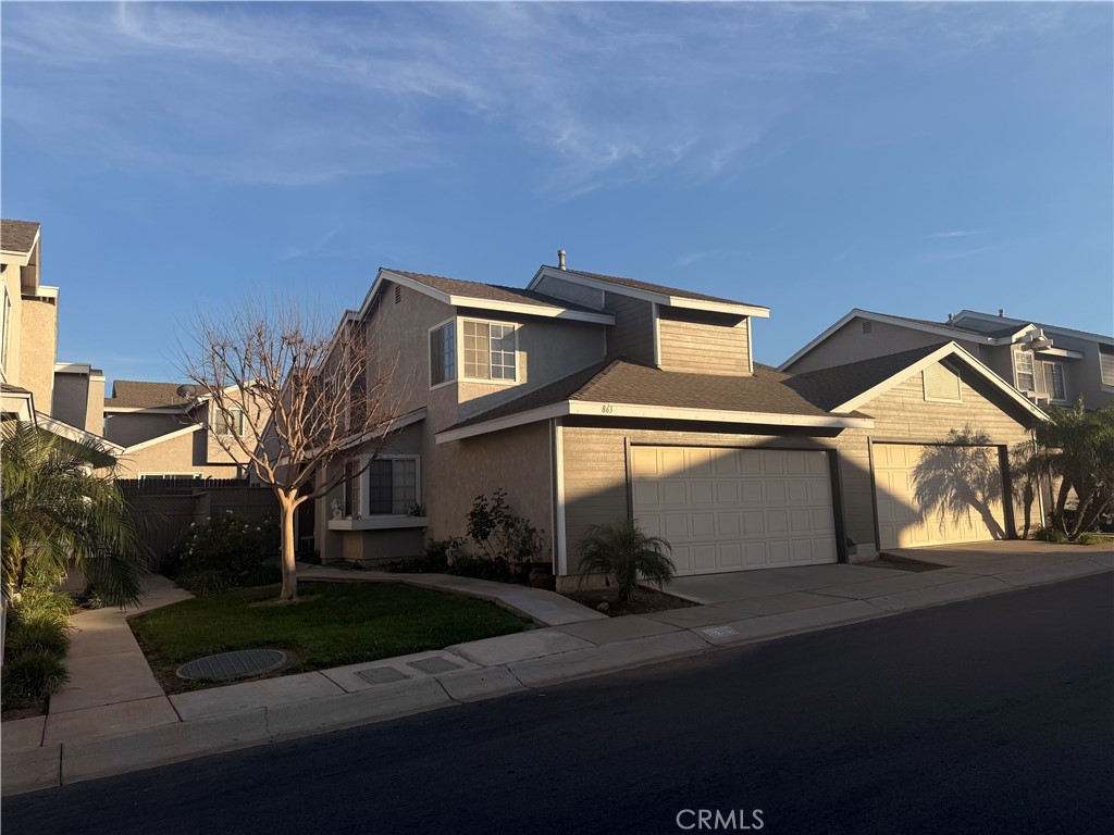 863 Encino Property Photo 1