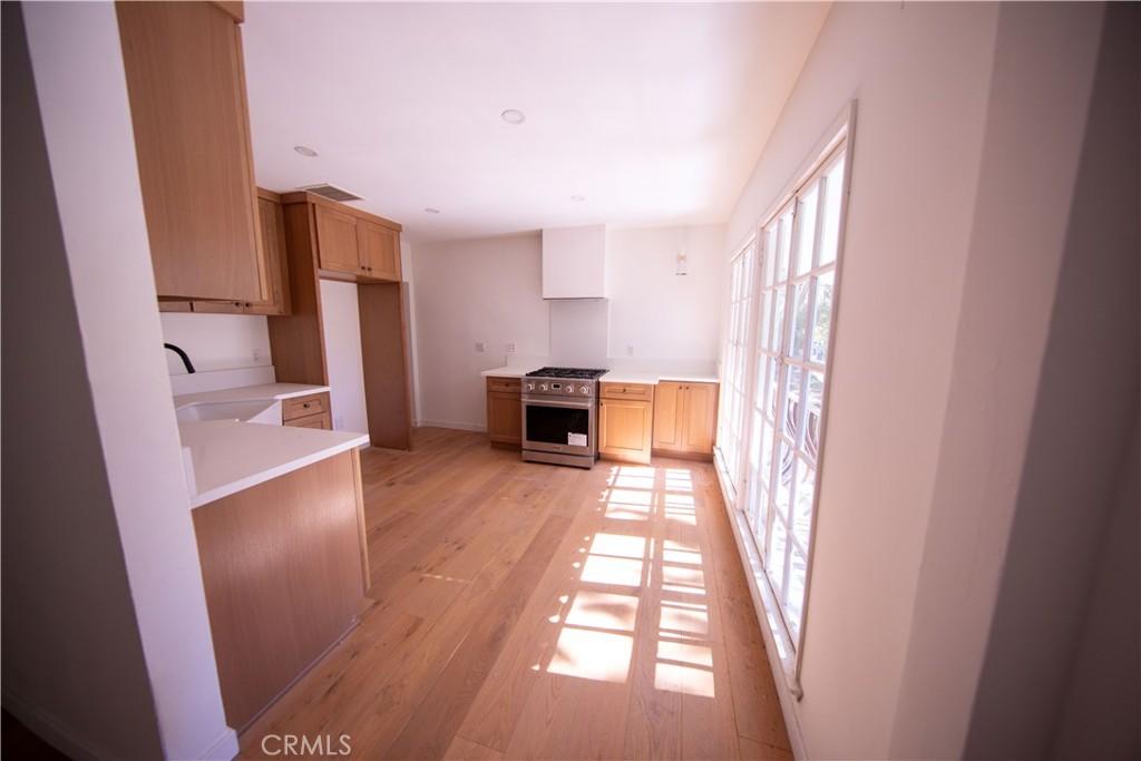 785 Skyland Property Photo 4