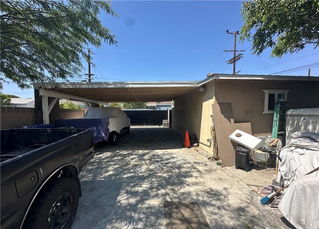 10673 Saticoy Property Photo 15