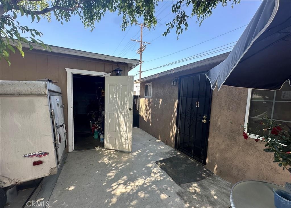 10673 Saticoy Property Photo 16
