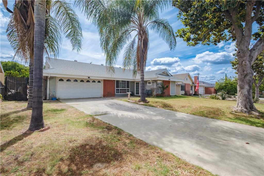 1938 Marigold St Property Photo 1
