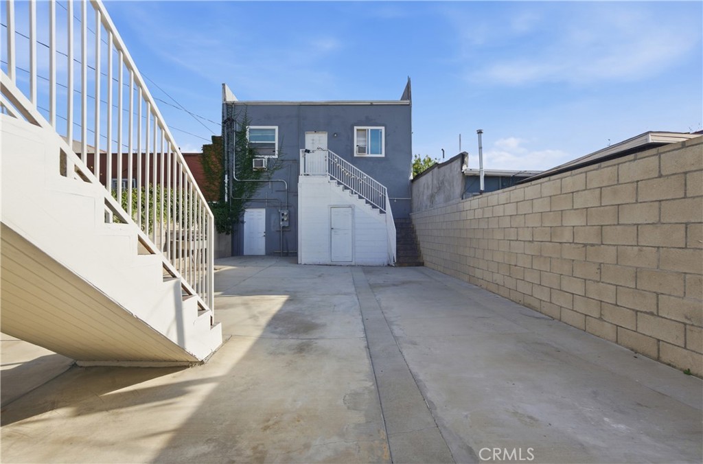 8317 Whittier Property Photo 15