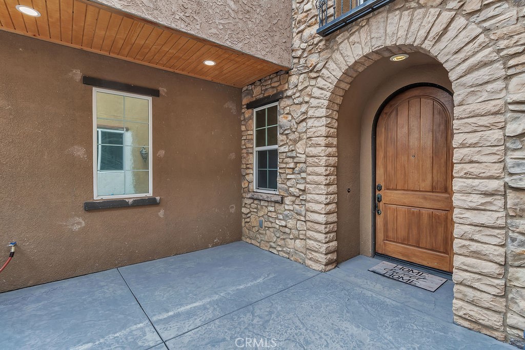 42740 Portraits Ln Property Photo 6