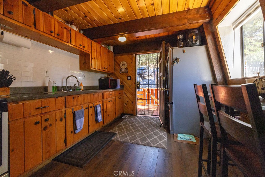 2476 Elko Property Photo 31