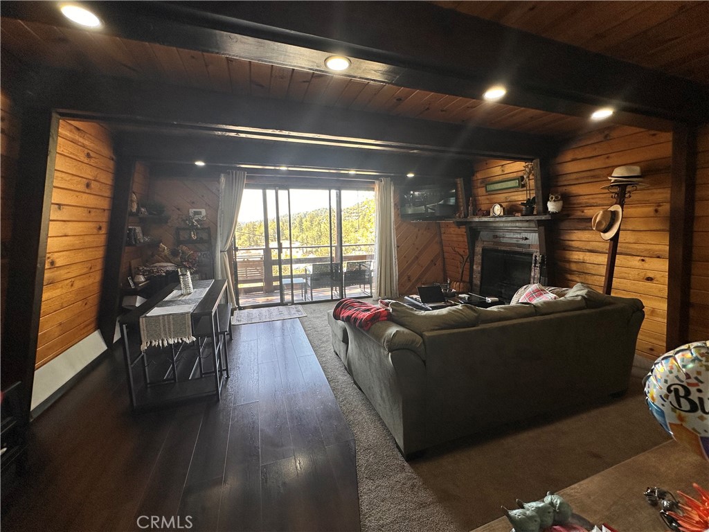 2476 Elko Property Photo 35