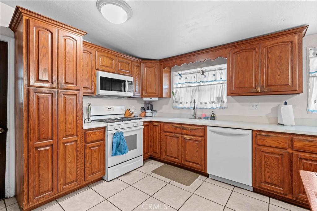 17528 Northam Property Photo 13
