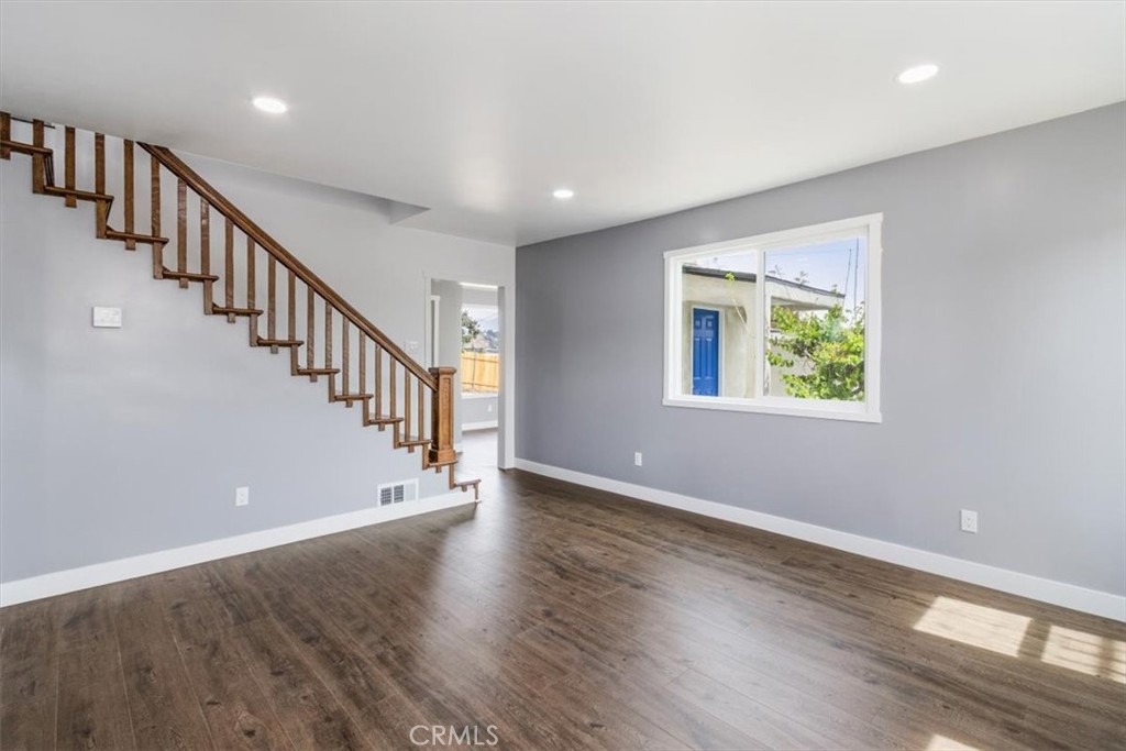 1521 N Bonnie Beach Property Photo 12