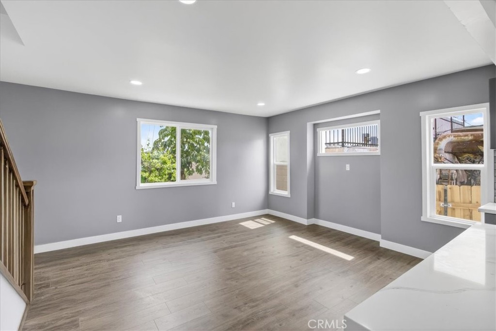 1521 N Bonnie Beach Property Photo 13