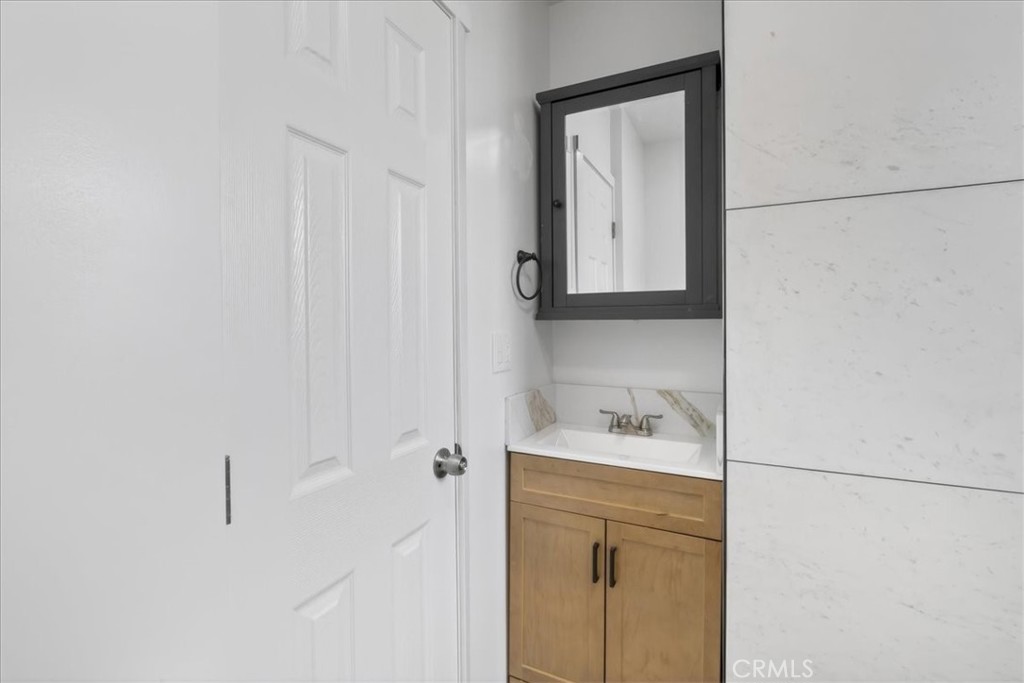1521 N Bonnie Beach Property Photo 31