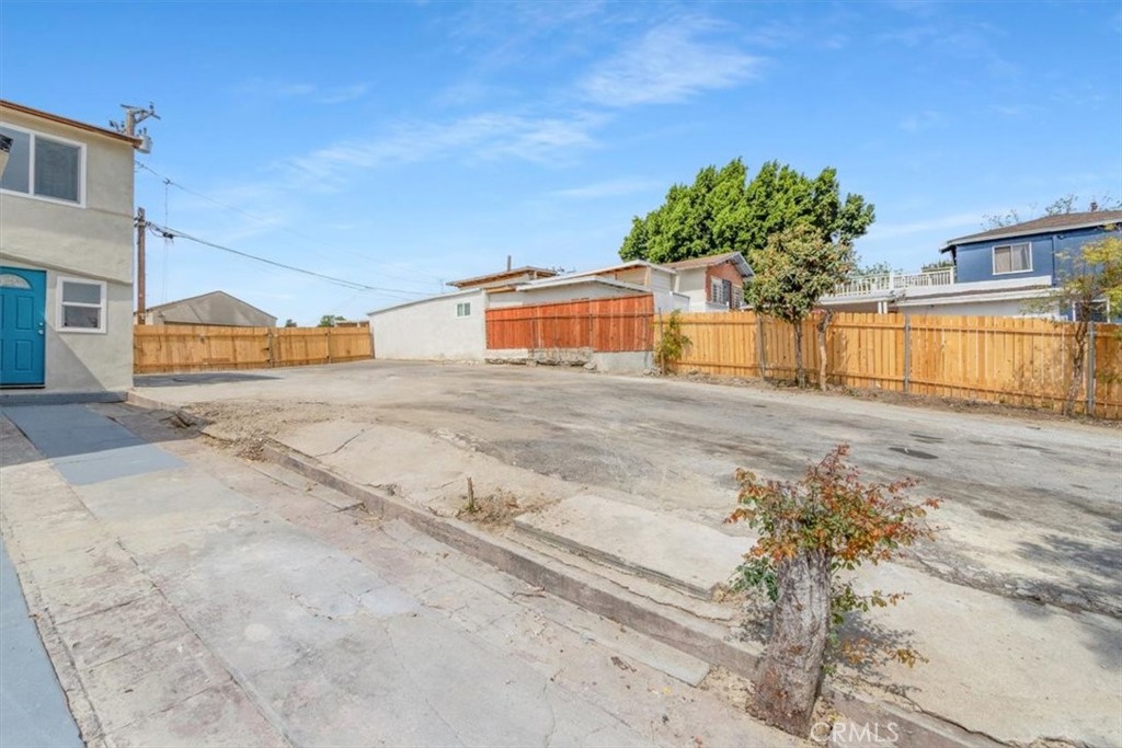 1521 N Bonnie Beach Property Photo 38