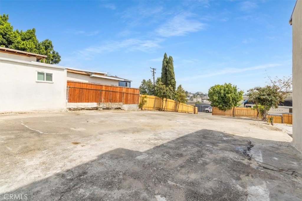 1521 N Bonnie Beach Property Photo 40