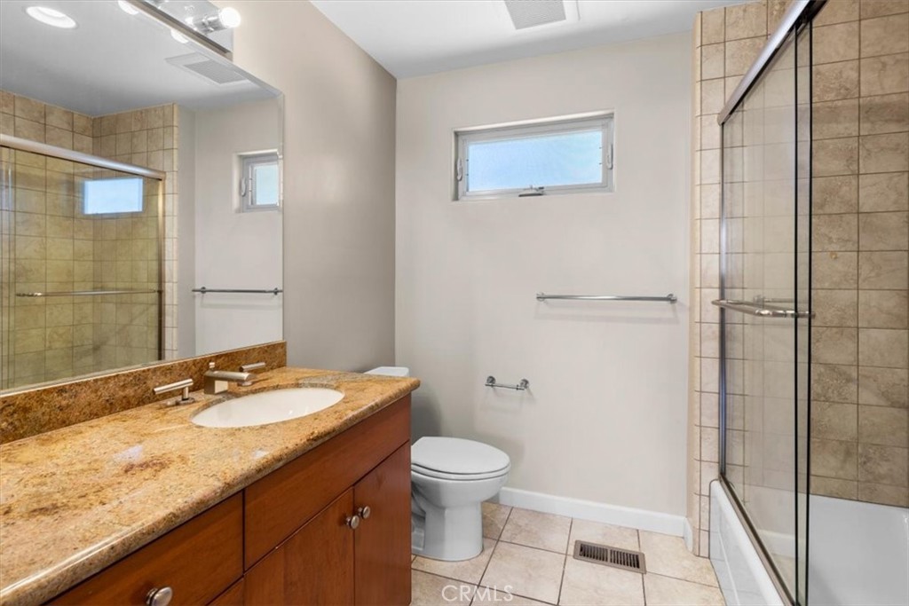 2377 Silver Ridge Avenue Property Photo 41