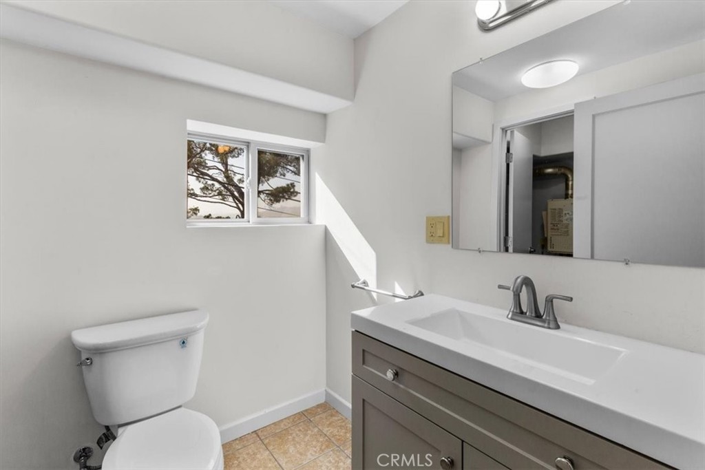 2377 Silver Ridge Avenue Property Photo 42