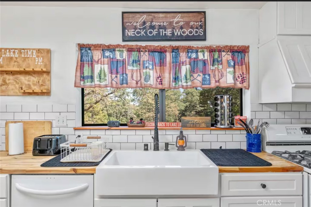 26249 Alpine Property Photo 15