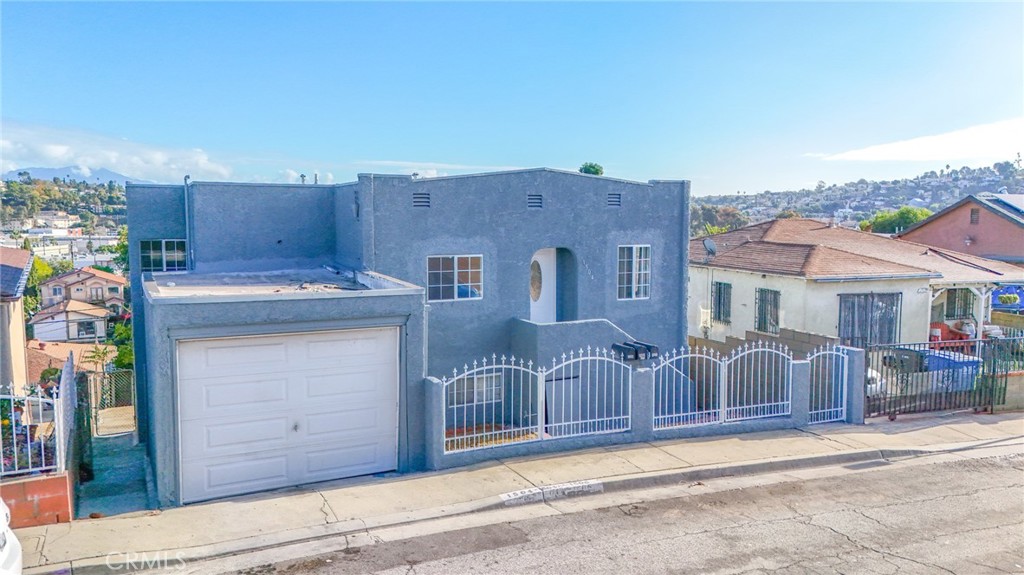 1504 Attridge Avenue Property Photo 1