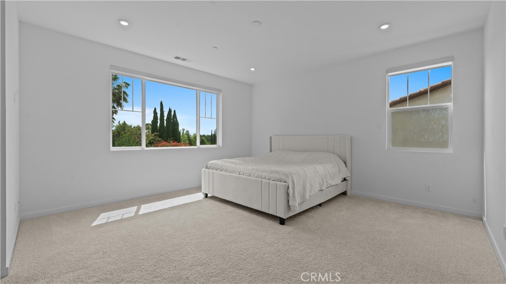11755 Fenton Property Photo 11