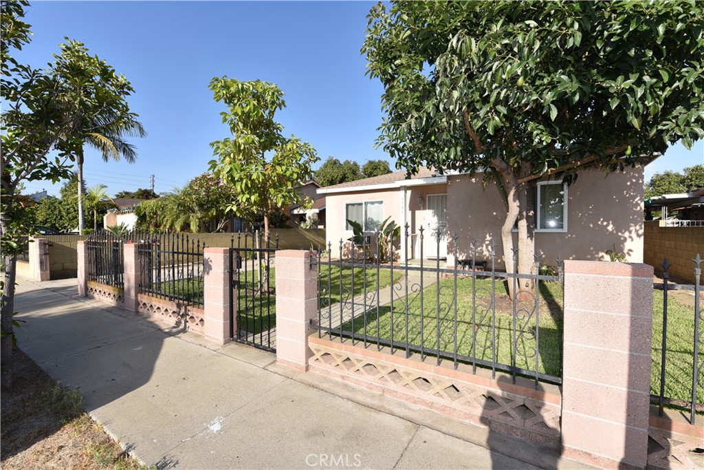 9038 Danby Property Photo 3
