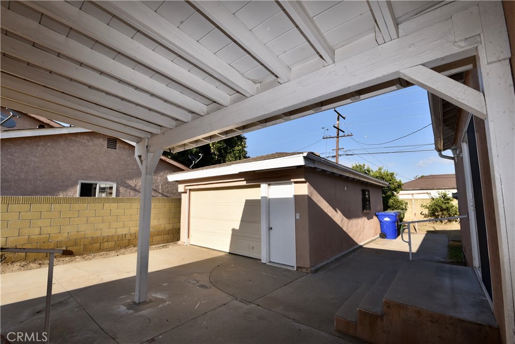 9038 Danby Property Photo 17