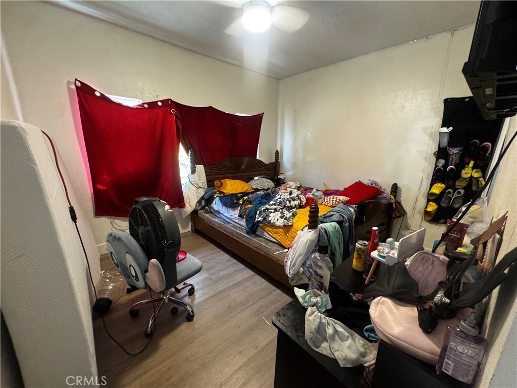 281 E 48th Street Property Photo 3