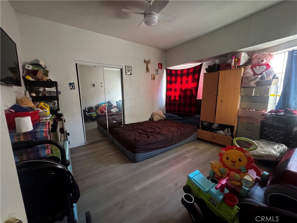 281 E 48th Street Property Photo 6