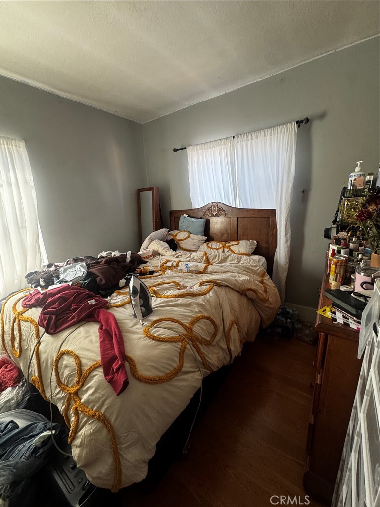 281 E 48th Street Property Photo 14