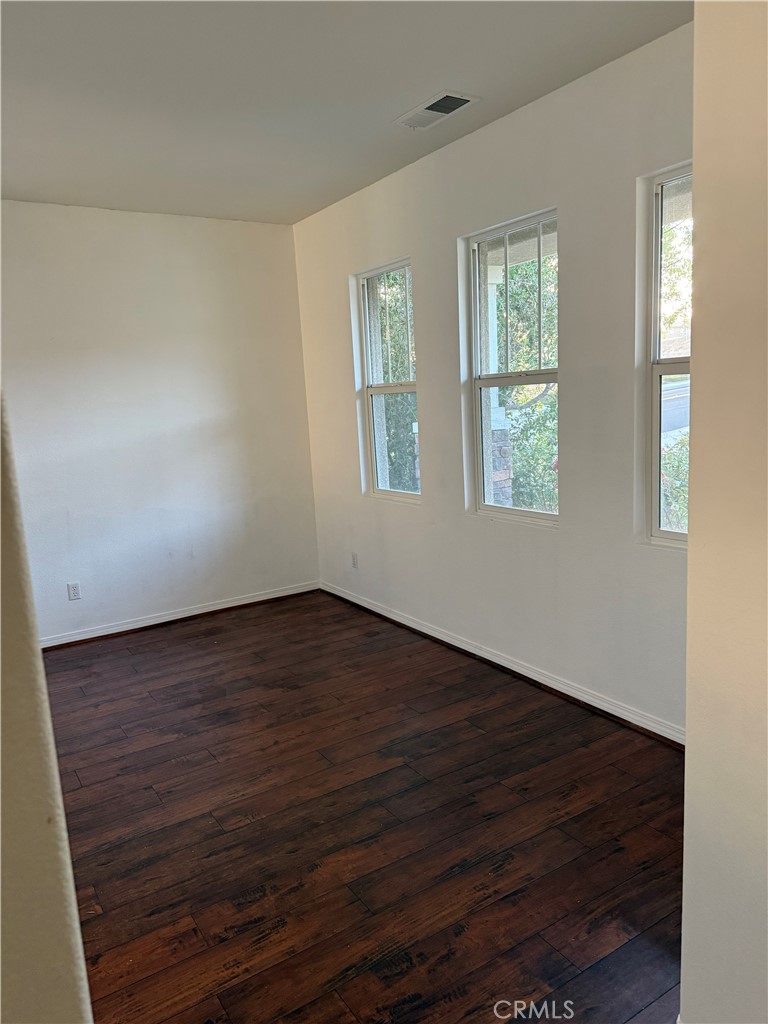 30967 Sanjay Court Property Photo 5