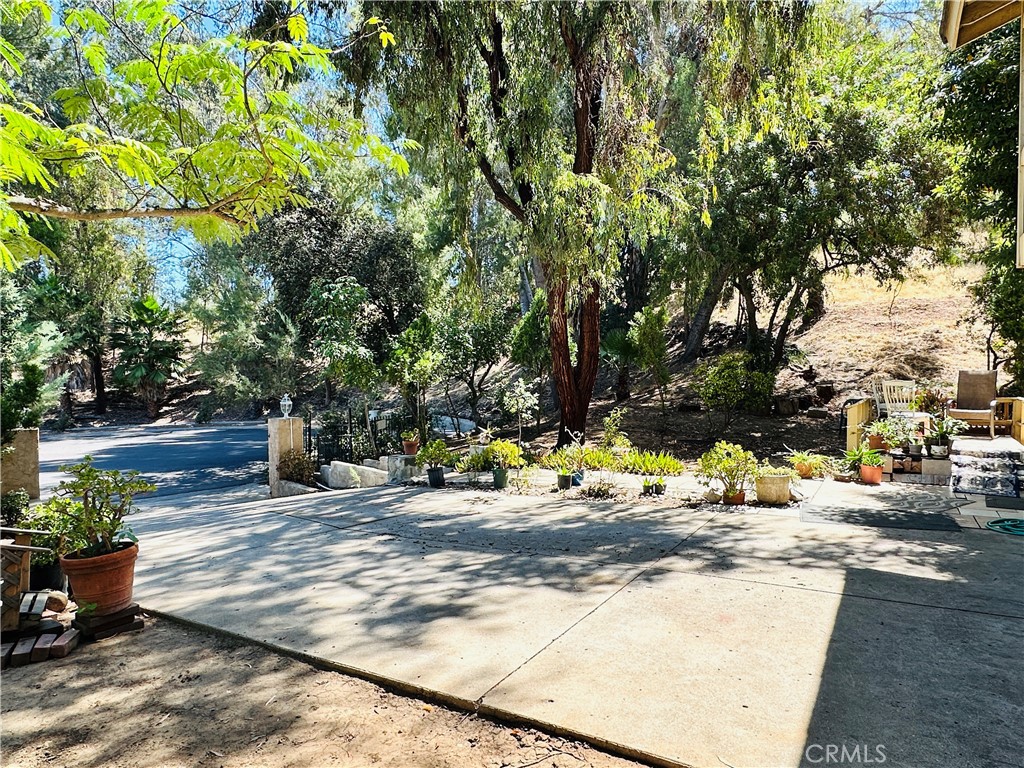 1020 Catlin Property Photo 2