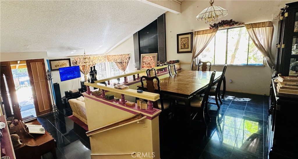 1020 Catlin Property Photo 6