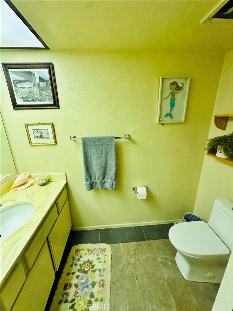 1020 Catlin Property Photo 12