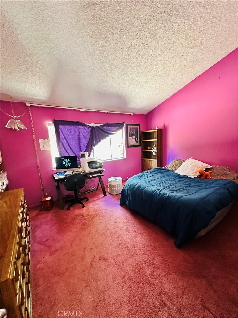 1020 Catlin Property Photo 18
