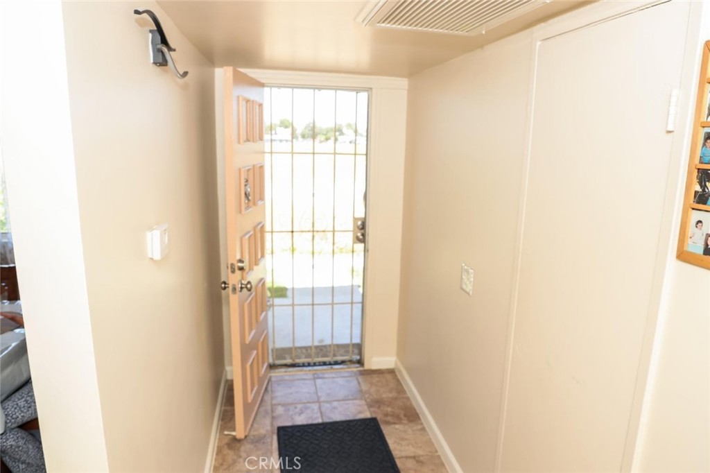 43618 Stanridge Avenue Property Photo 4