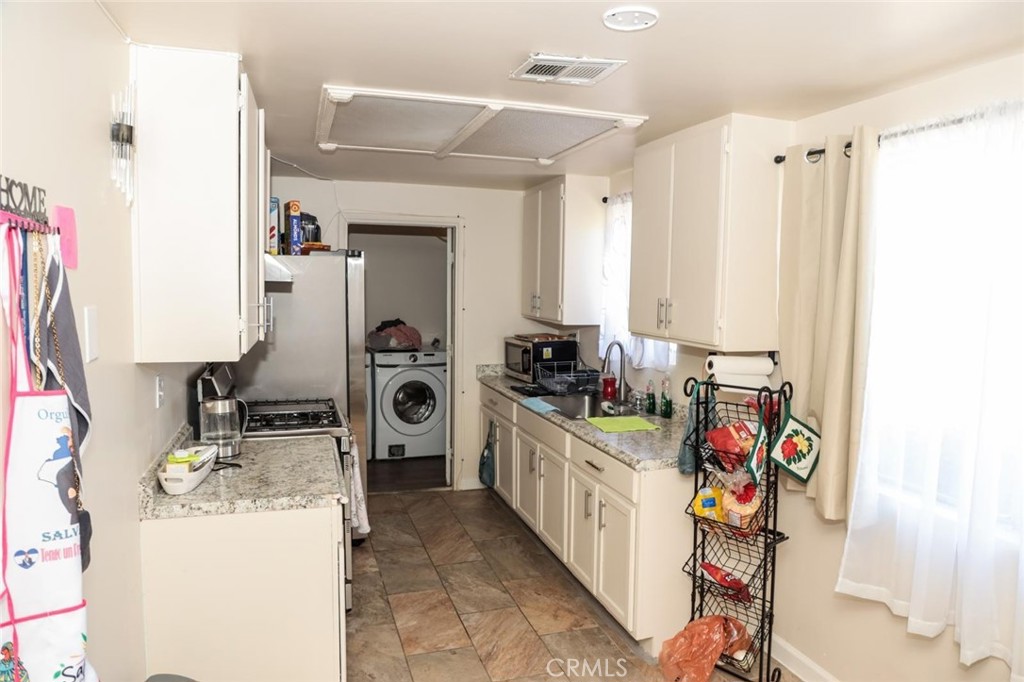 43618 Stanridge Avenue Property Photo 9