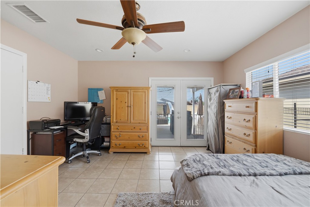 285 W Covina Property Photo 17