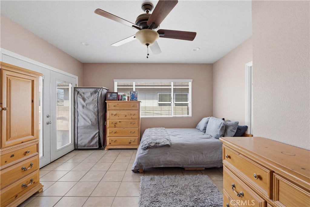 285 W Covina Property Photo 18