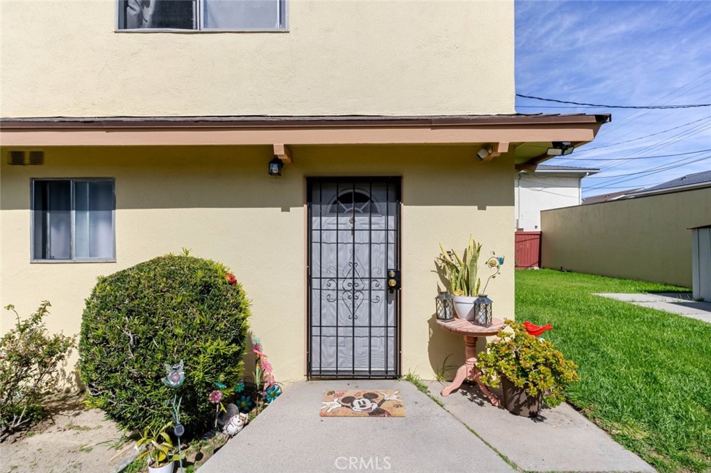 12422 Clearglen Avenue Property Photo 12
