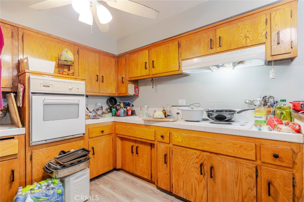 12422 Clearglen Avenue Property Photo 14