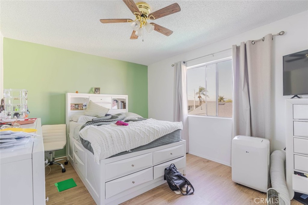 12422 Clearglen Avenue Property Photo 17
