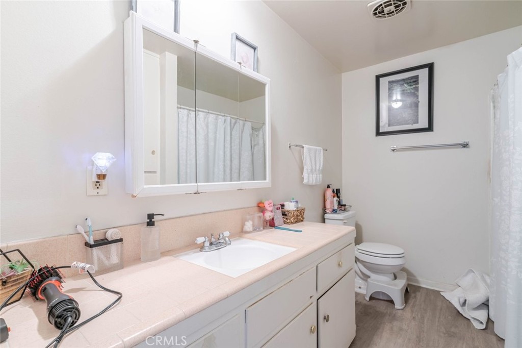 12422 Clearglen Avenue Property Photo 19
