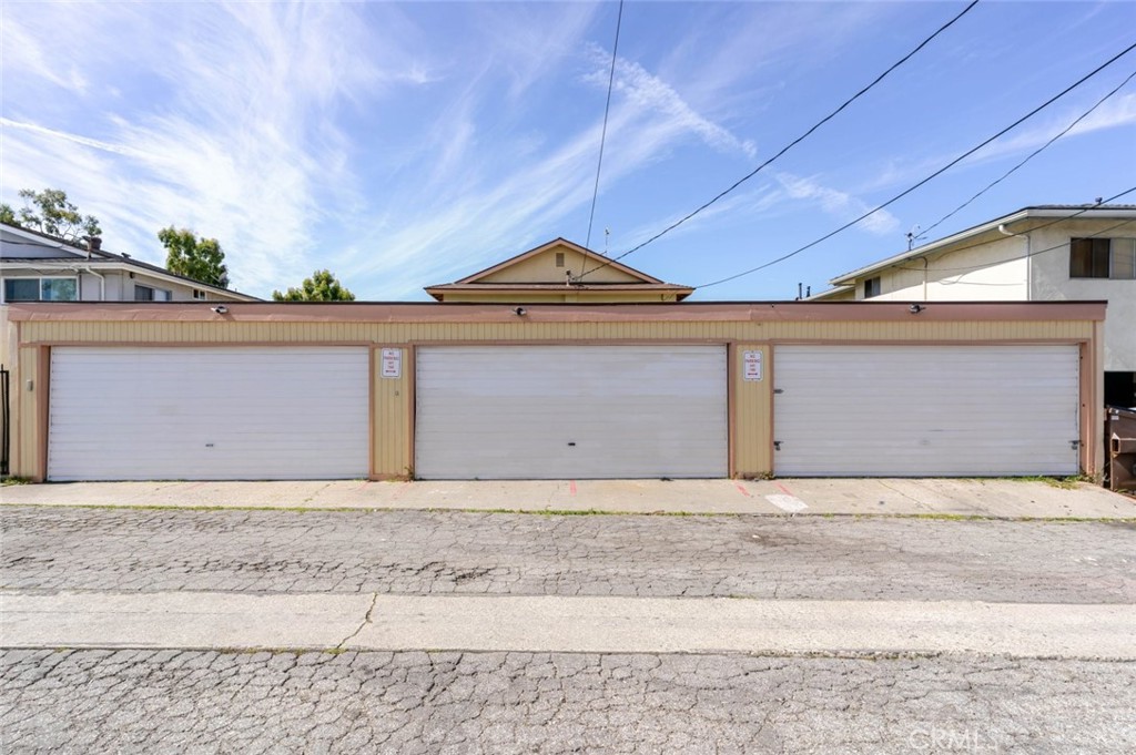 12422 Clearglen Avenue Property Photo 21