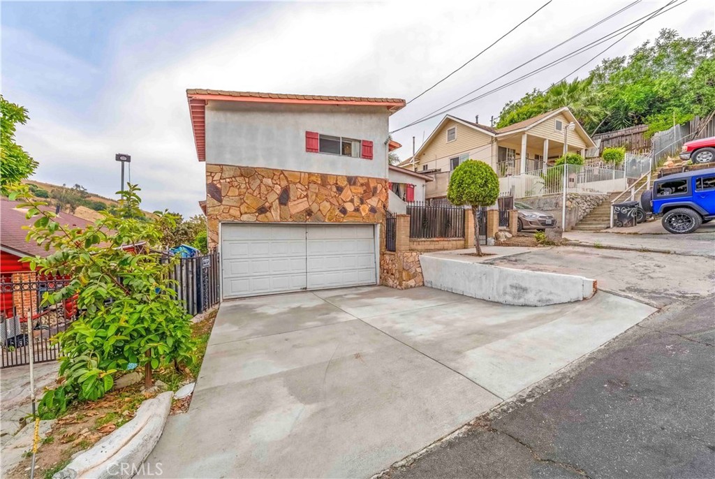 3680 Rolle Property Photo 1