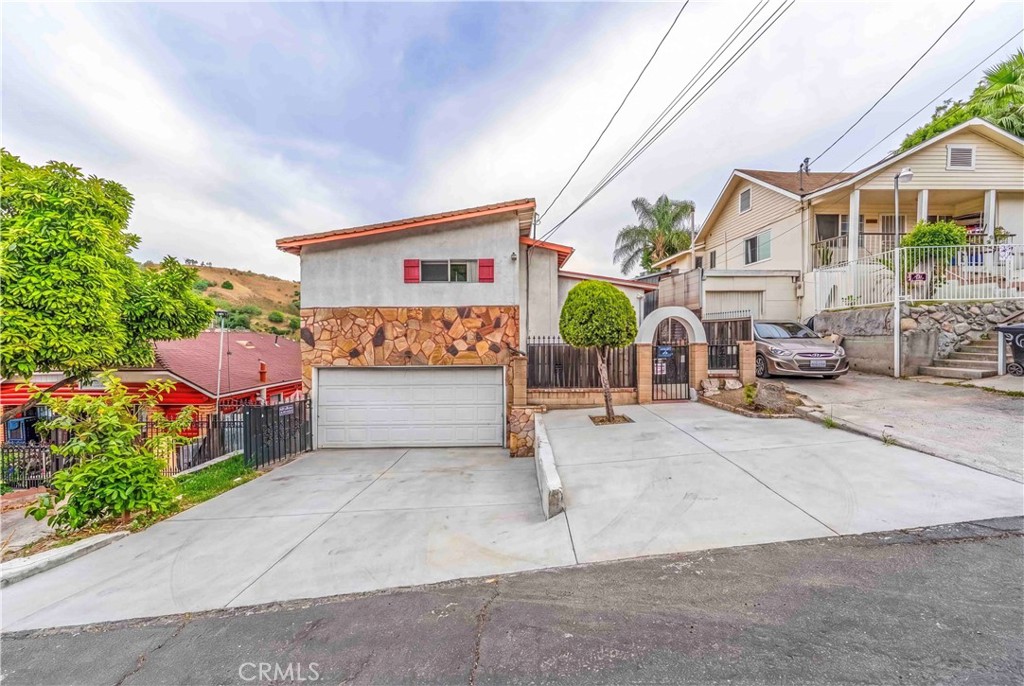 3680 Rolle Property Photo 2