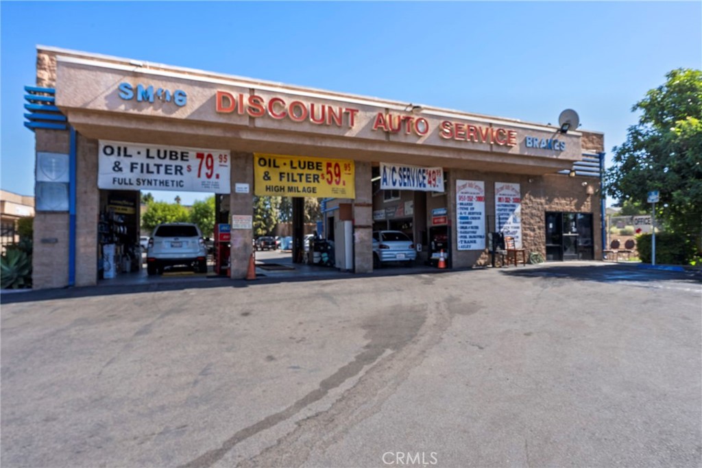4811 Van Buren Boulevard D Property Photo 1