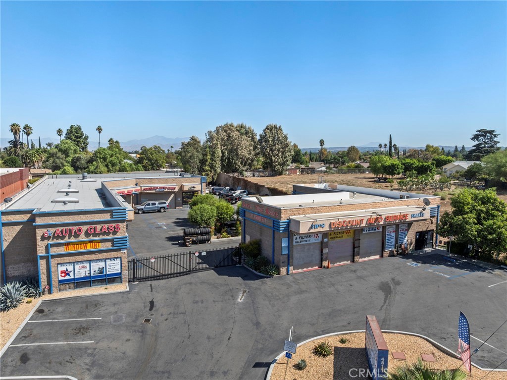 4811 Van Buren Boulevard D Property Photo 4