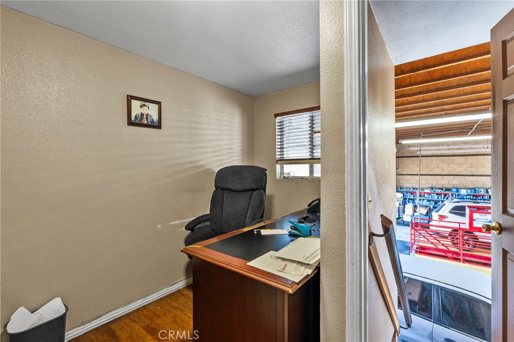 4811 Van Buren Boulevard D Property Photo 33