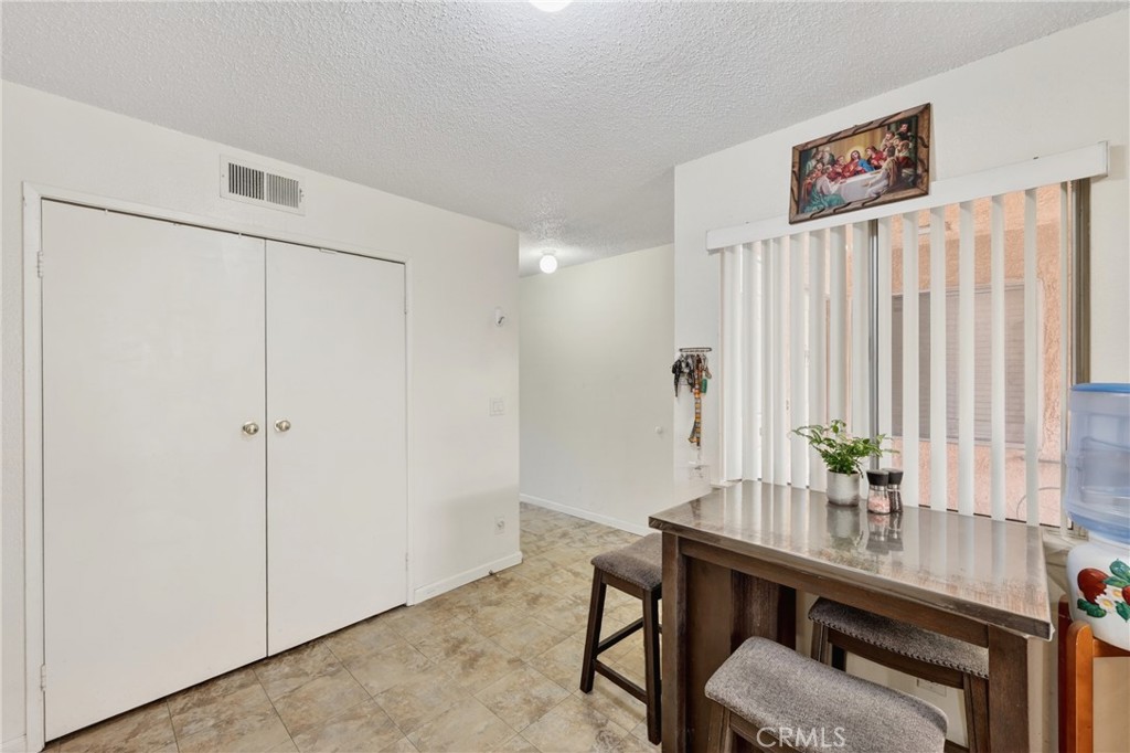 5905 Rosemead Blvd 21 Property Photo 6