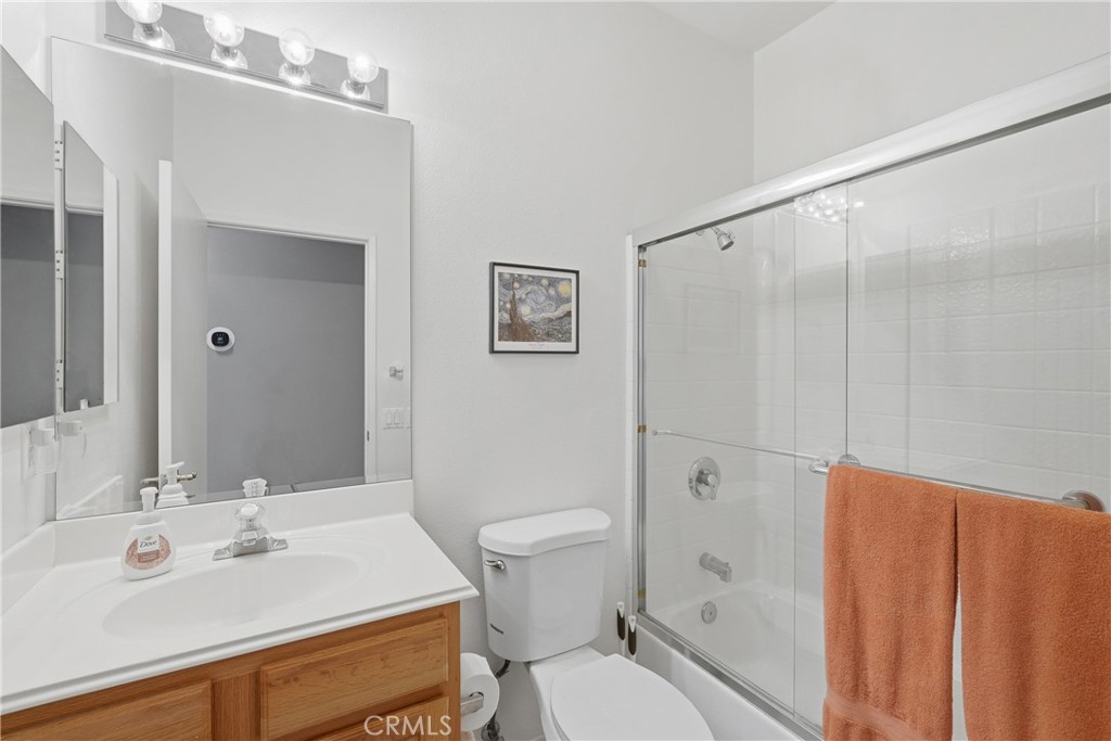 78697 Hampshire Property Photo 8